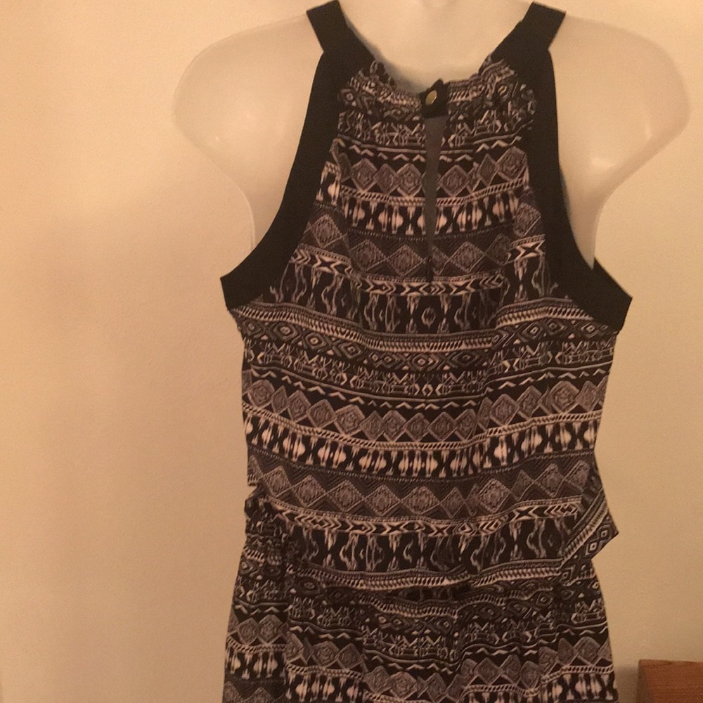 Cache shorts halter romper - Picture 6 of 9